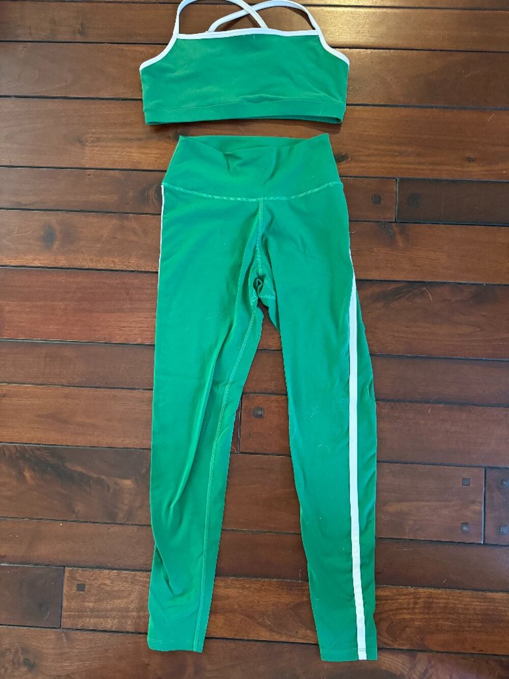 JOJA Leggings & Sports Bra Set Ivy Green White Piping M